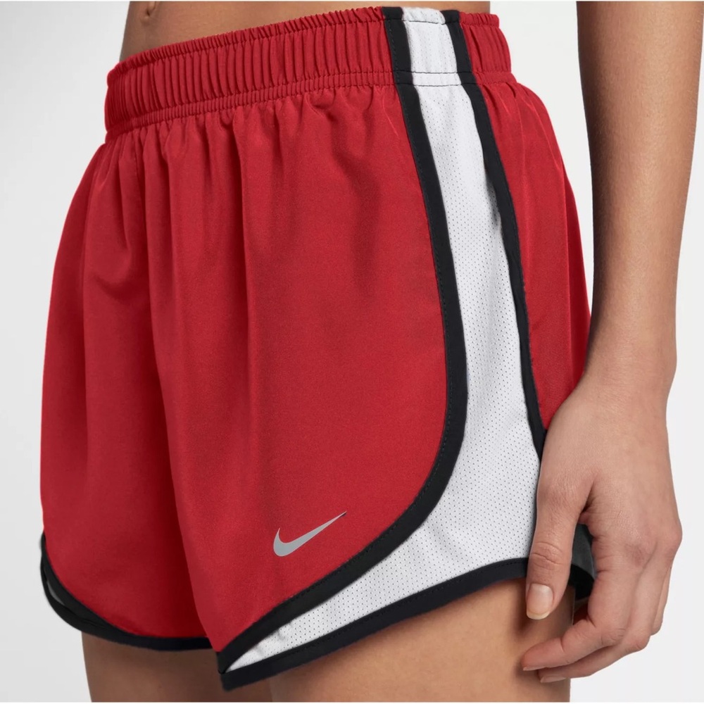 New ✨ Nike Tempo Running Shorts
